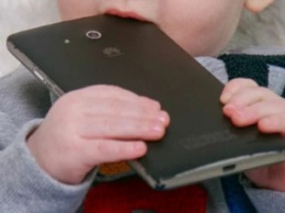 Специалист рассказал, как защитить смартфон ребенка от мошенников