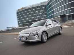 Электроседан Hyundai E-Ioniq получил больше мощности и запаса хода