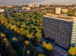 Тишина и умиротворение: как выглядит парк Гагарина в Днепре ранним утром
