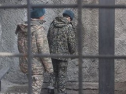 Приговорен к 6 месяцам ареста на гауптвахте: на Днепропетровщине военный украл у женщины сумочку