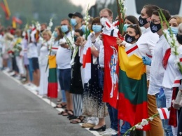 Участники протестов о том, как их заставили уехать из Беларуси