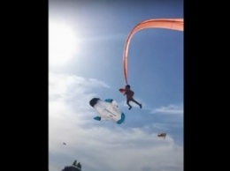 Воздушный змей унес трехлетнего ребенка в небо (видео)