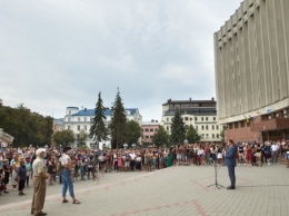 "Красная" зона: Франковск продолжил каникулы в школах и собирается в суд