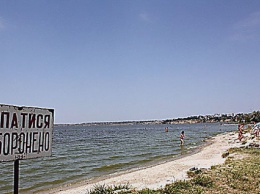 В Запорожье закрыли пляжи - в Днепре обнаружили подозрительное пятно