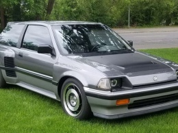 На аукцион выставили среднемоторную Honda Civic 1984 года выпуска