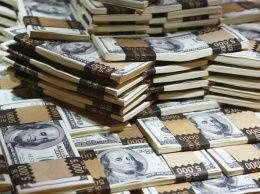 НБУ пополнил резервы почти на полмиллиарда, третий месяц не продавал валюту