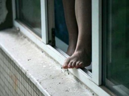 В Запорожье иностранная студентка выпала из окна общежития