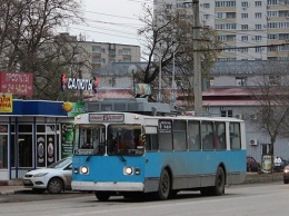 В Волгограде женщине-кондуктору сломали ребра и вывихнули пальцы за требование надеть маску