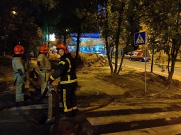 Спасатели сообщили первые подробности и назвали причину пожара в столичном ЖК Taryan Towers. Фото