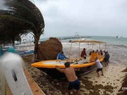 Шторм Нана усилился до урагана у берегов Центральной Америки