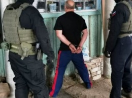 Маньяк нападал на россиянок в течение 12 лет: фото и видео задержания