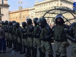 В Минске силовики задержали двух телеведущих