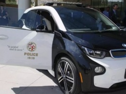 Американские полицейские избавляются от служебных BMW i3