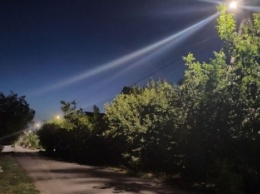 Светло, как днем - в Мелитополе на окраине появилось современное освещение (фото, видео)