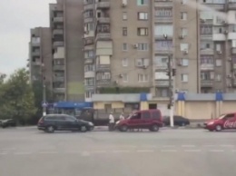 В Мелитополе на аварийном перекрестке лобовое столкновение (видео)