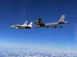 Пентагон объяснил, почему B-52 Stratofortress появились в небе Украины
