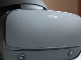 Facebook приостановила продажи VR-гарнитур Oculus
