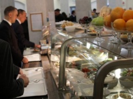 Во сколько обойдется поесть в столовой Рады: фото с ценами и блюдами