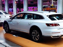 VW показал CC Shooting Brake во внедорожном обвесе