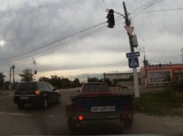 Как Мелитопольские водители ПДД нарушают (ВИДЕО)