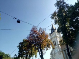 На Екатерининской устанавливают энергоэффективные уличные светильники. Фото