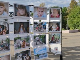 В Краматорске проходит фотовыставка «Мои дети никогда не видели мирного неба»