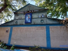 В Запорожье разбирают здание храма, который взорвали в 2010 году