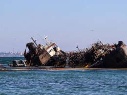 Полмиллиона гривен ущерба экологии нанесла авария танкера Delfi