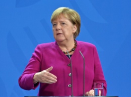 ЕС должен выработать единую политику в сфере миграции - Меркель