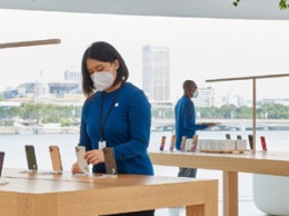 Apple разработала уникальную защитную маску для своих сотрудников