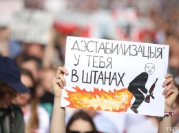 Протесты в Белоруссии: поход к дому Лукашенко в Минске и водометы в Бресте