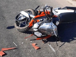 В Запорожье на Набережной произошло ДТП с мотоциклистом