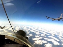 Бомбардировщики США вошли в воздушное пространство Украины (ФОТО)