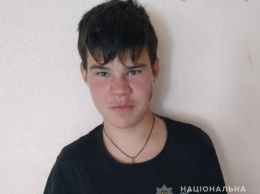 В Киеве разыскивают подростка с родимым пятном на лице: фото