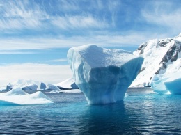 Самый крупный ледник Гренландии раскололся