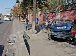На Слобожанском едва не погиб пешеход от столкновения маршрутки и Тойоты