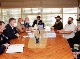 Аваков провел встречу с представителями хасидской общины относительно ситуации с паломничеством в Умань