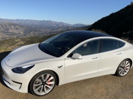 Tesla готовится к обновлению своего бестселлера Model 3