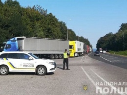 Полиция сообщает о скоплении транспорта на границе с Венгрией и Словакией