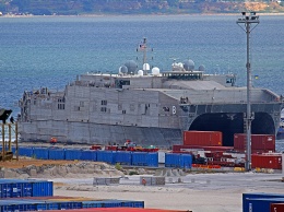 Американский военный катамаран снова вошел в Черное море