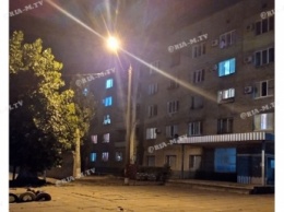 В Мелитополе человек выбросился из окна общежития (фото)