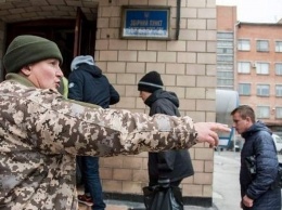 У Порошенко рассказали, с чем у украинцев ассоциируются военкоматы