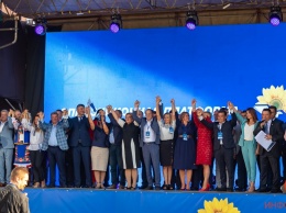 Команда, готовая взять ответственность: ОПЗЖ представила своих кандидатов на местные выборы в Днепропетровской области