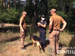 В Киеве нашли тело мужчины с перерезанным горлом, подозреваемых задержали