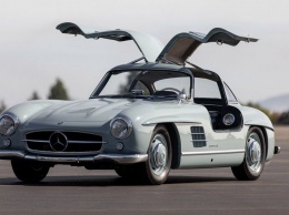 На аукцион выставлен культовый Mercedes-Benz 300SL Gullwing