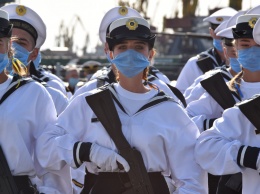 В Одессе курсанты военно-морских учебных заведений приняли Военную присягу на верность украинскому народу