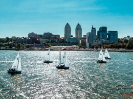 Рассекая ветер: в Днепре второй день соревнуются яхтсмены на фестивале Profi Trophy 2020