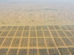 В монгольской пустыне построили крупнейшую солнечную электростанцию