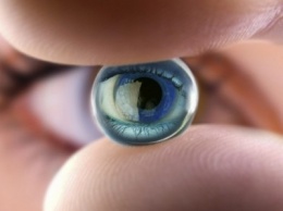 Медики готовятся к первой операции по трансплантации бионического глаза