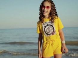 Восьмилетняя певица из Мелитополя записала свой первый клип (видео)